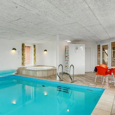 Gorgeous In With House Sea View Holiday home *