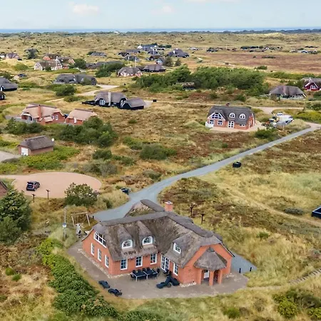 Gorgeous In With House Sea View Holiday home